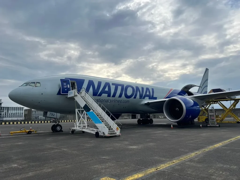 Boeing 777F пролетел почти 17 тысяч километров без посадки —…
