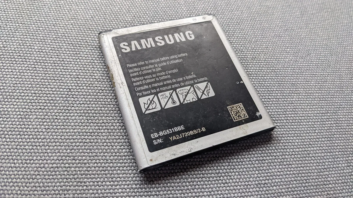 Смартфон Samsung Galaxy S27